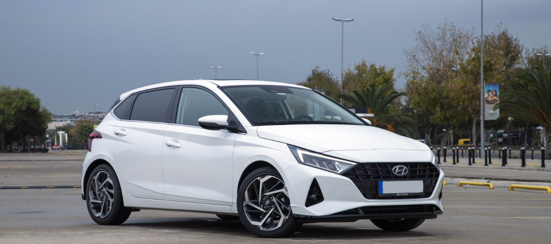 Location Hyundai i20 blanche à Agadir - Mousway Car